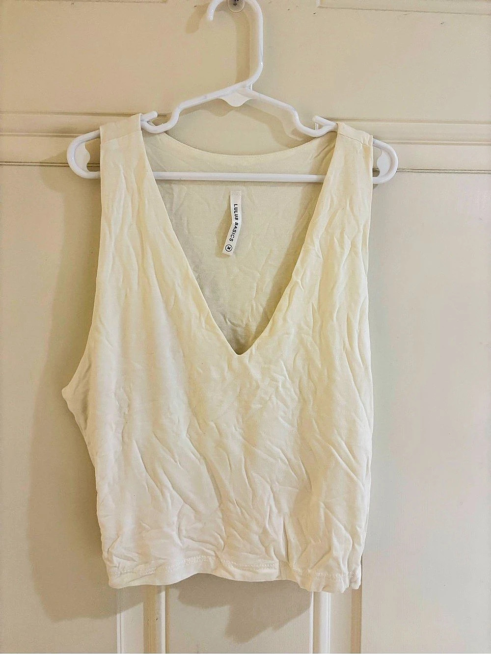 Louis Basics V-Neck Tank Top in White Like New